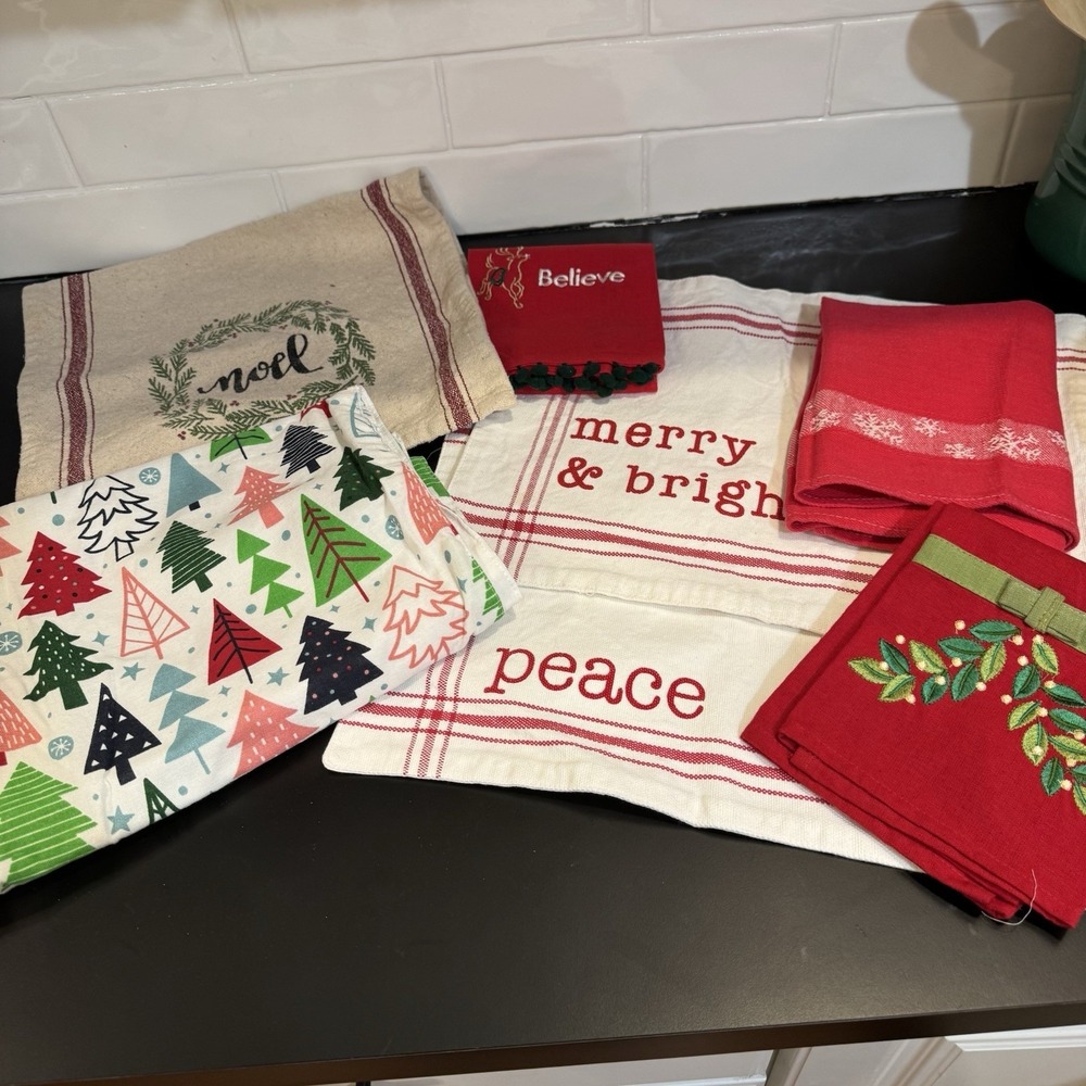 Lot of 7 Kitchen‎ Tea Towels Runner Hand Towel Place Mat CHRISTMAS Holiday